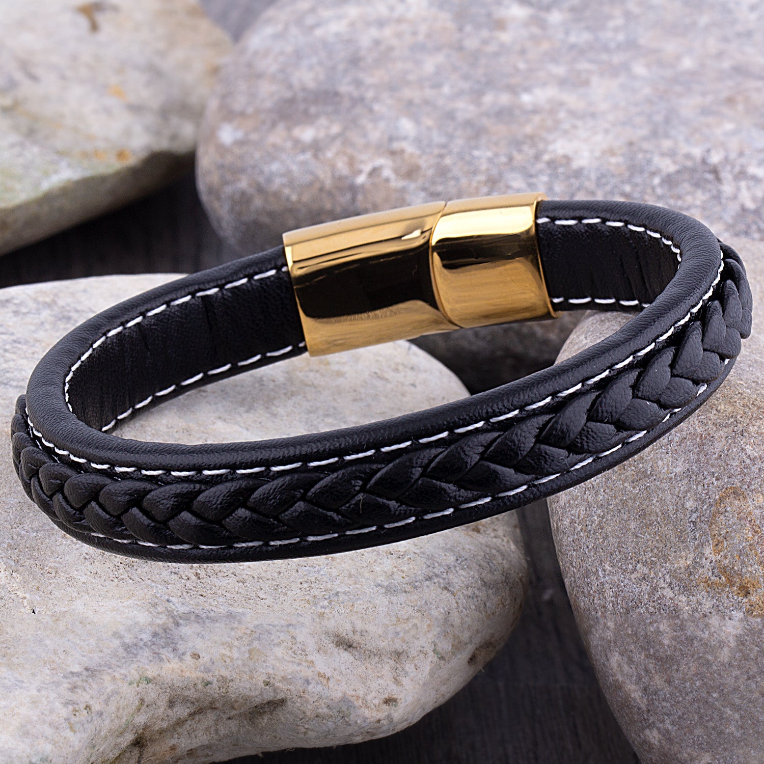 https://www.stevengdesigns.com/cdn/shop/products/SSLB095Ge-ls--stainless-steel-and-leather-mens-bracelet-gift-for-him_2048x.jpg?v=1613674306